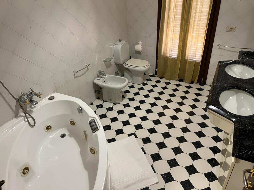 Appartement Sosta Paradisa à Pise Extérieur photo